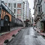Lazz City Hotel