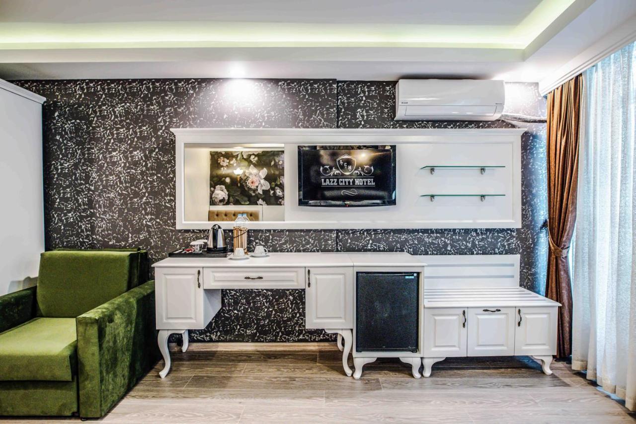 Lazz Otel