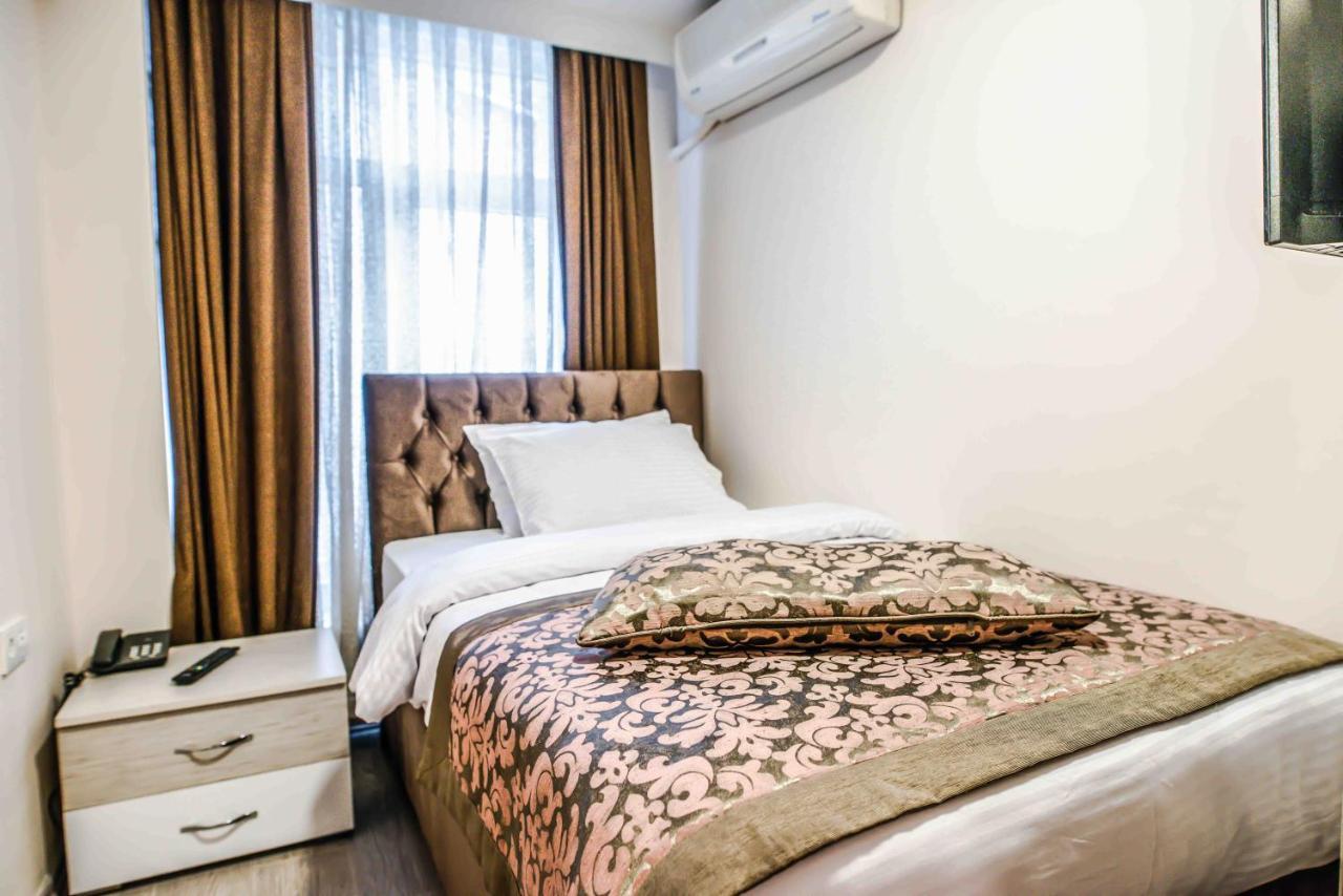 Otel Lazz